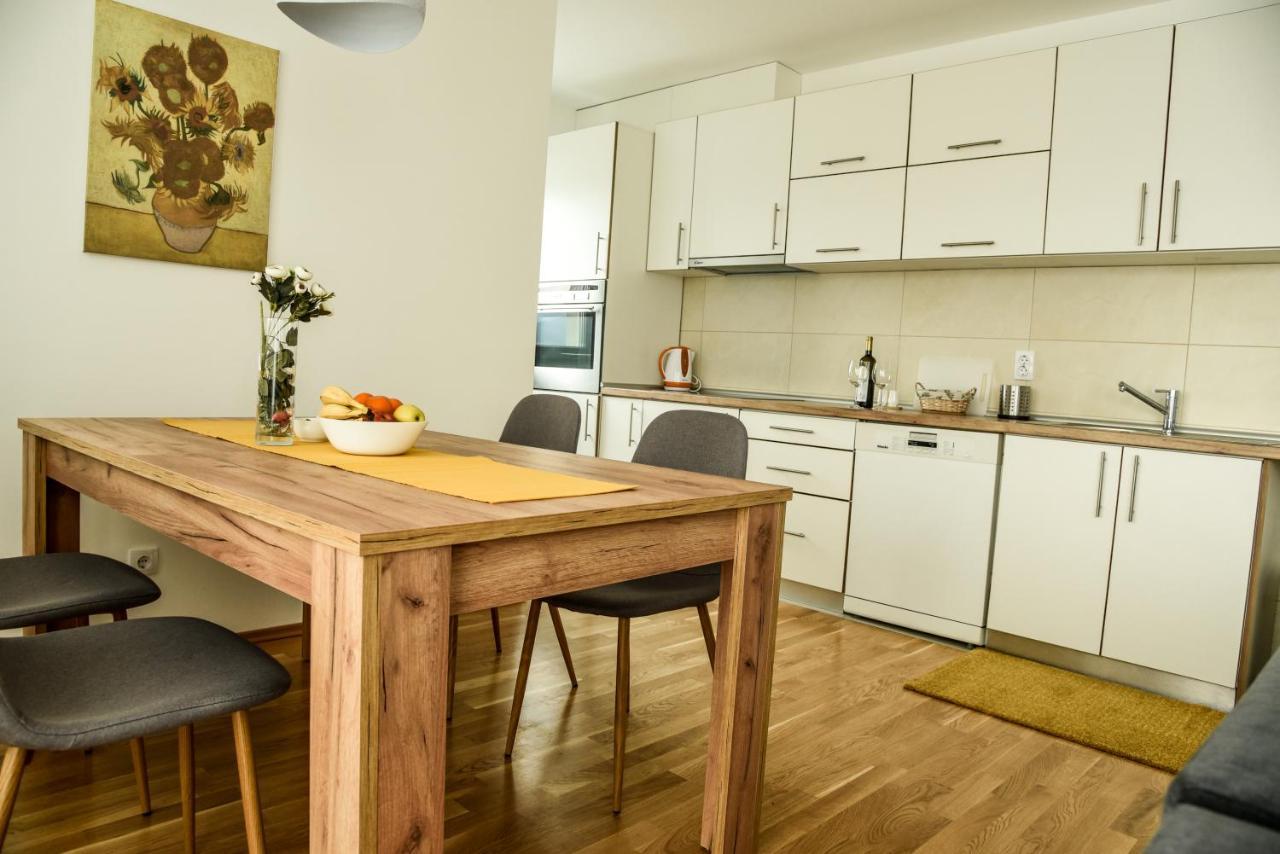 Suncokret Apartmani Loznica Luaran gambar