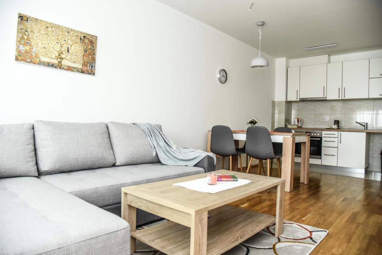 Suncokret Apartmani Loznica Luaran gambar