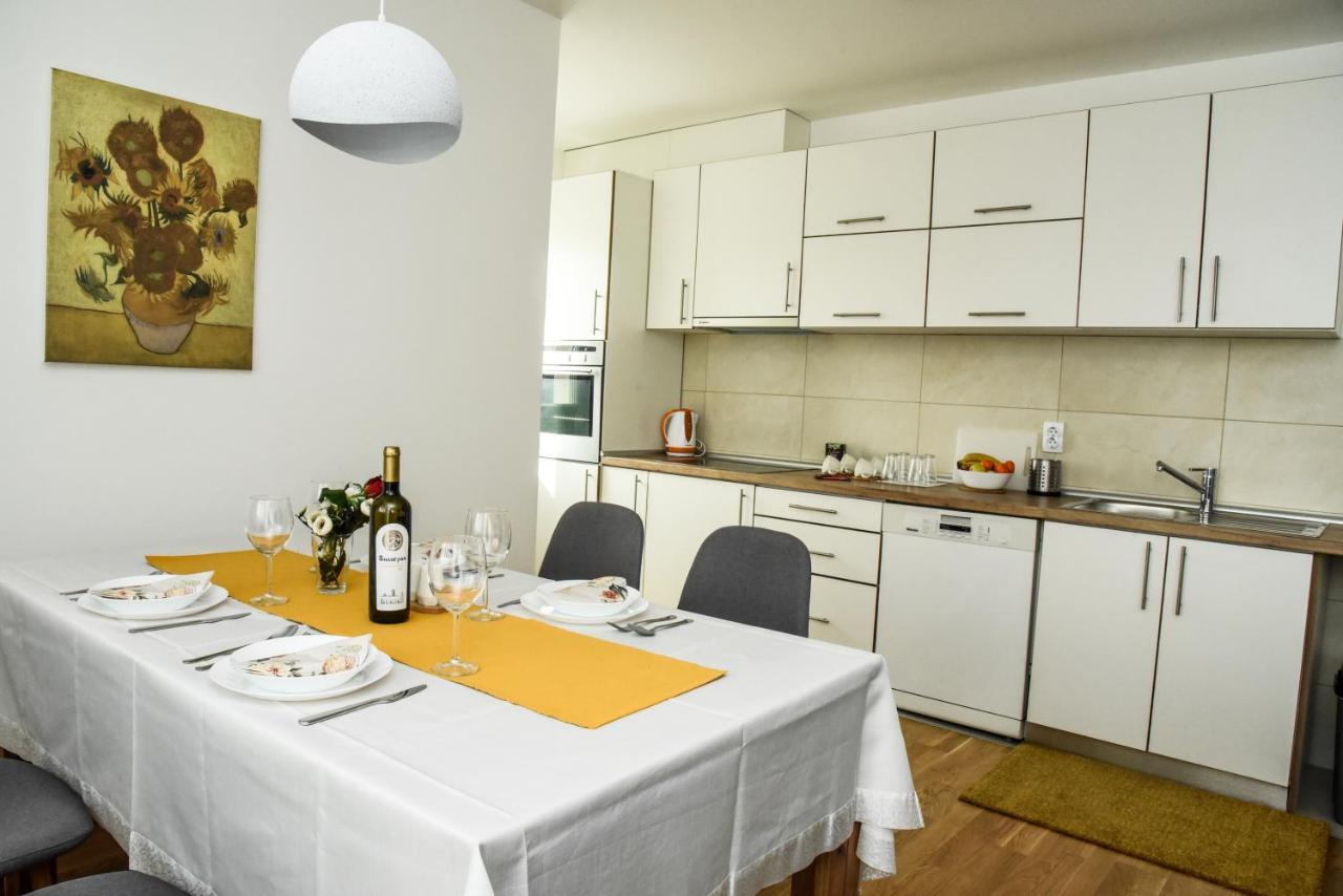 Suncokret Apartmani Loznica Luaran gambar