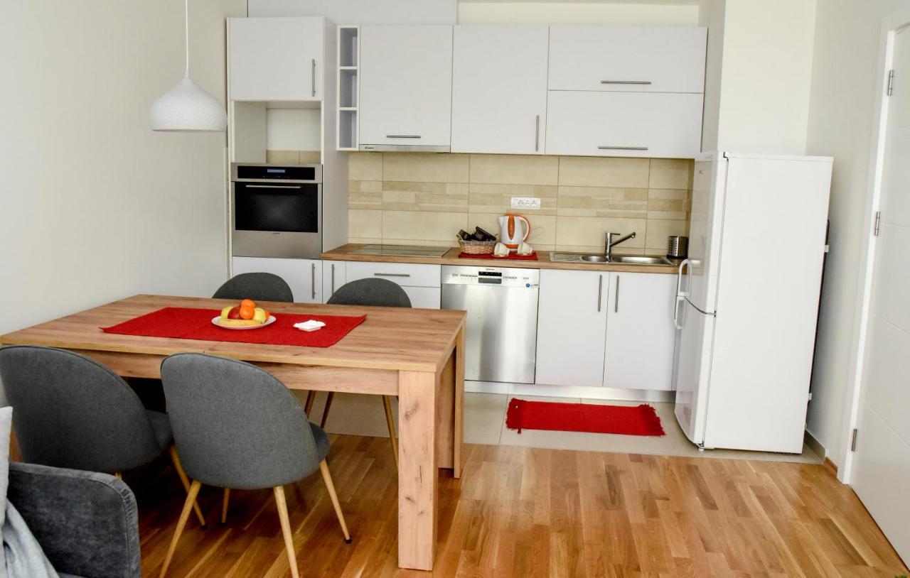 Suncokret Apartmani Loznica Luaran gambar