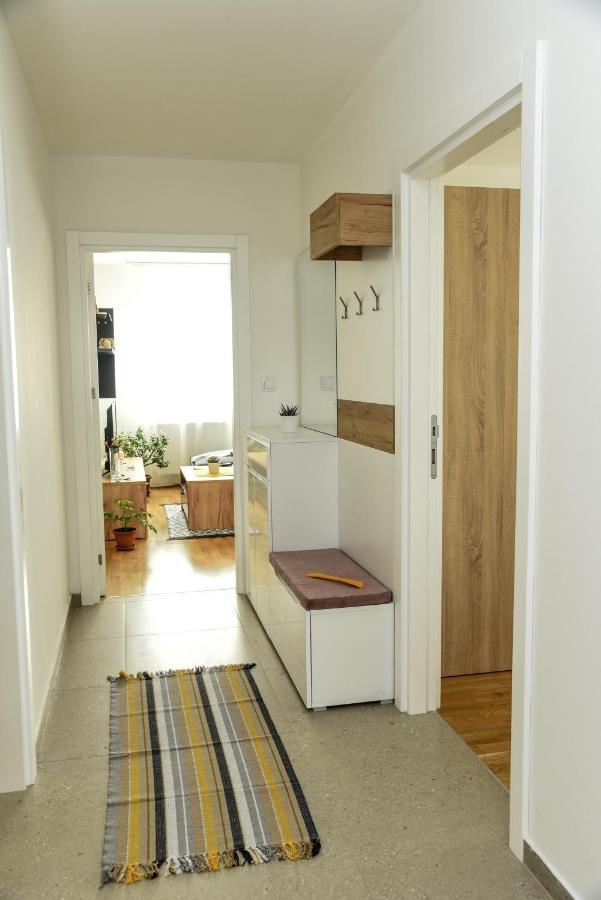 Suncokret Apartmani Loznica Luaran gambar