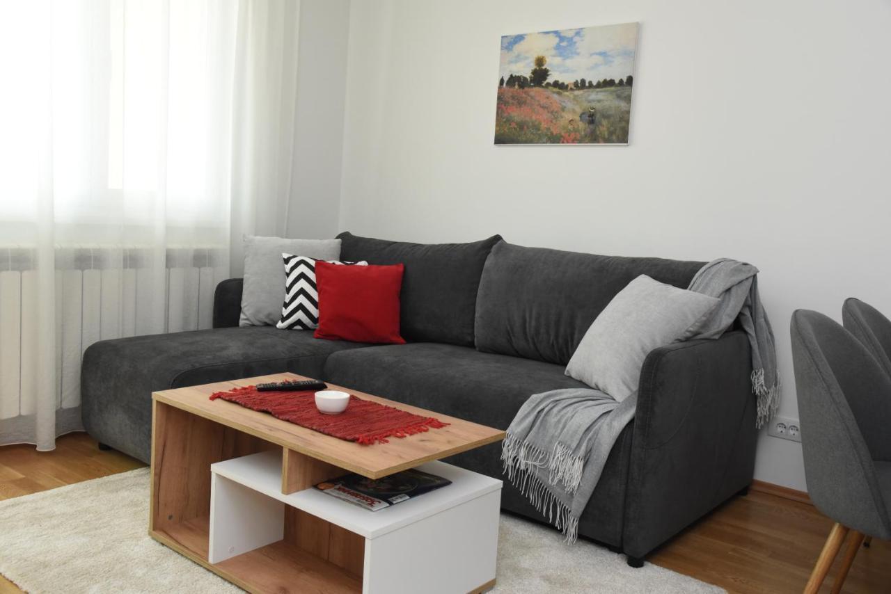 Suncokret Apartmani Loznica Luaran gambar