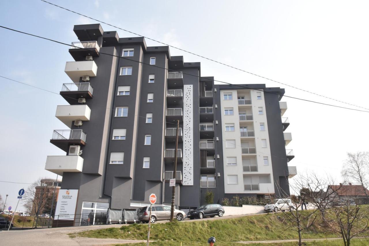 Suncokret Apartmani Loznica Luaran gambar