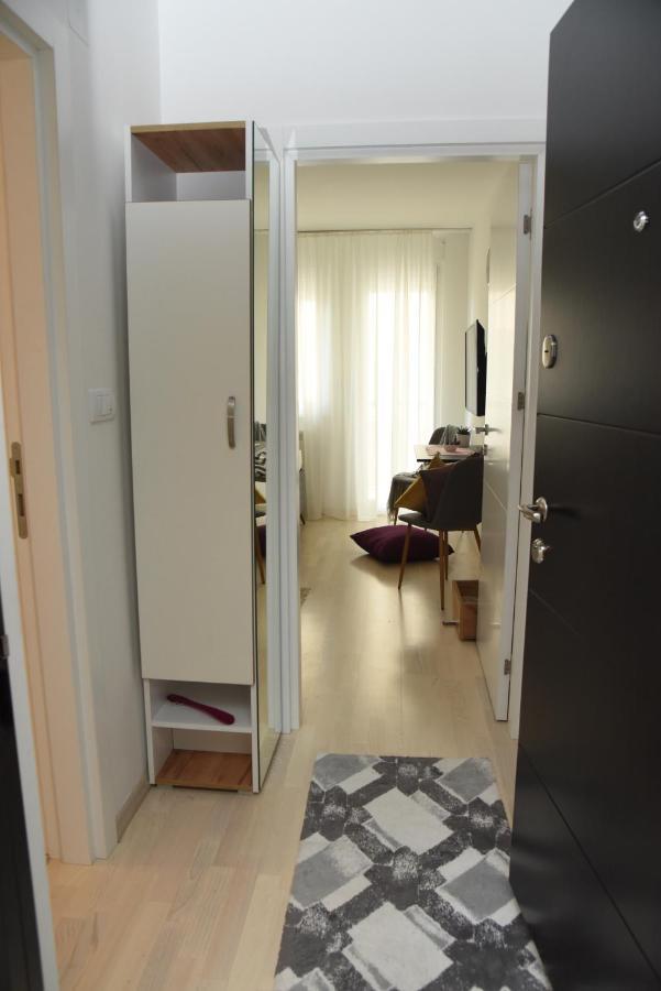 Suncokret Apartmani Loznica Luaran gambar